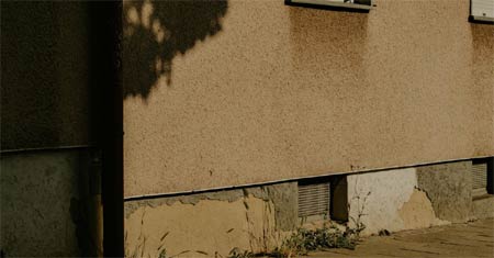Fassade mit Schäden