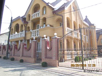 Wohnhaus für eine Familie in den Karpaten
