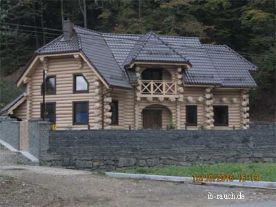A new wooden house in Shayan