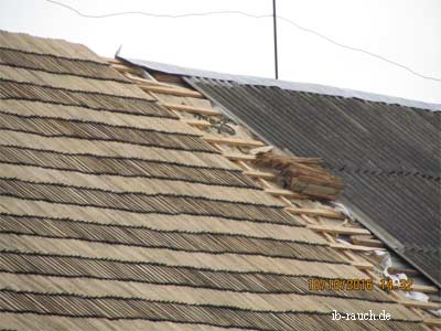 Dacheindeckung mit Holzdachsteine Ukraine