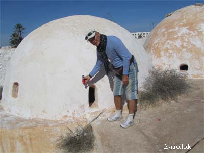 Messung der IR-Strahlung an einer Kuppel in Tuniesien (Dr. Peter Rauch)