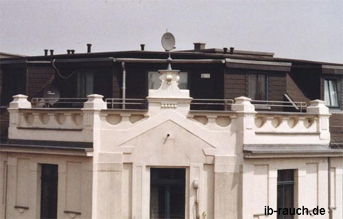Berliner Dach mit Balkon