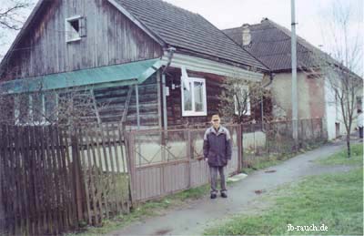 Älteres Holzhaus in Bytchkiv